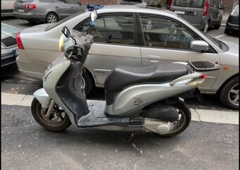 Honda PS125i - 2