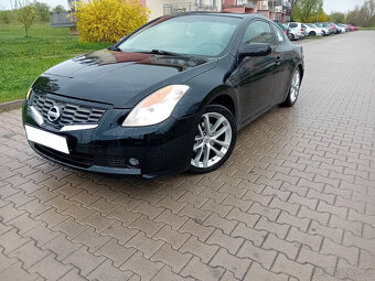 Nissan Altima 2.5S Coupe - 2