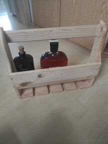 Polička na víno - 2