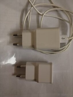 Nabíječka Xiaomi a adaptér Samsung - 2