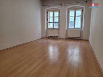 Pronájem bytu 1+kk, 35 m², Kolín, ul. Karlova - 2