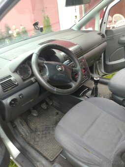 Prodám Seat Alhambra 1.9.Tdi r.v2003 Tk do 2027. - 2