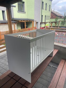 Dětská dřevěná postýlka - 2