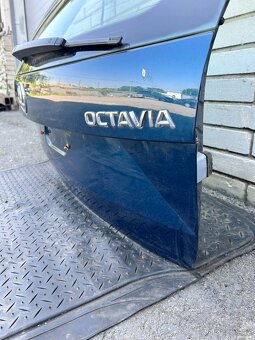 Páté dveře Škoda Octavia III combi - 2