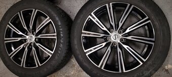 Volvo XC60:II gen.,facelift,alu 19',zimní,Dunlop - 2