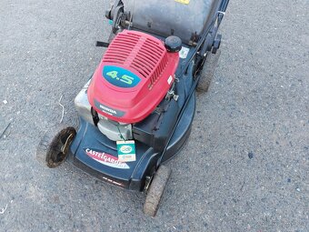 Benzínová sekačka Castelgarden, motor Honda 4,5HP, pojezd. - 2
