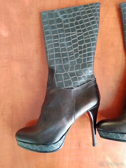 Dámské kožené kozačky 39+38 - 2