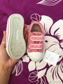 Prodame po dceři boty - 2