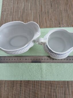 Bílý porcelán retro ,značený - 2