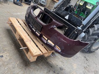 BMW E60 / E61 — přední nárazník - 2