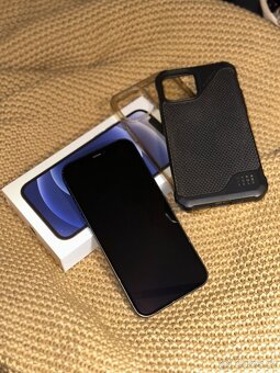 Iphone 12 128gb černý - 2