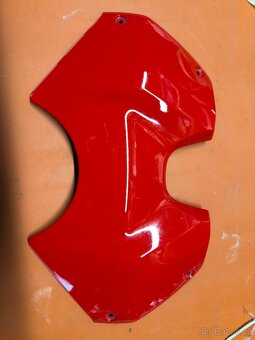 Ducati Panigale v4 kryt nádrže - 2