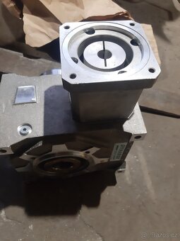 uhlová převodovka - 2