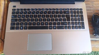 Asus X555L display 15,6" bezvadný stav - 2