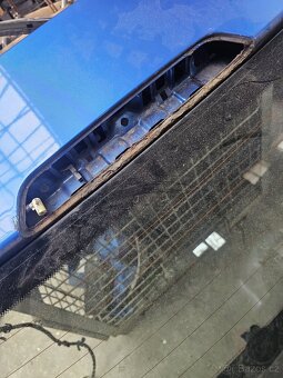 0ctavia 2 5 dveře - 2