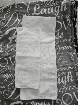 Ručníky froté bílé - 2