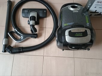 Vysavač Sencor SVC 9000 BK - 2