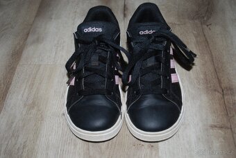 TENISKY, ZN.ADIDAS, VEL.30 - 2