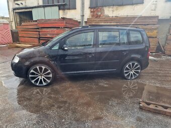 Volkswagen Touran - 2