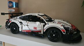 Lego Technic Porsche 42096 - 2