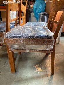 Staré židle -Tvrdé dřevo - rok 1940 Nově čalouněné - 2