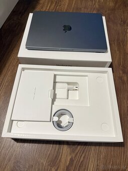 MacBook Pro 14,2", Apple M3, 4 cykly - 2