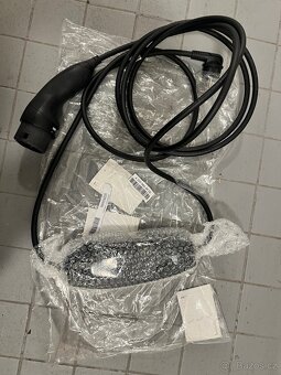Prodám nabíjecí kabel Mercedes (2 verze) - 2