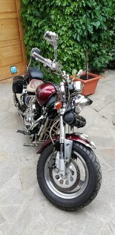 Suzuki VZ800 Marauder - 2