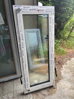 Okno PVC Gealan 615x1435MM, antracit/bílá, trojsklo Ug=0.5 - 2