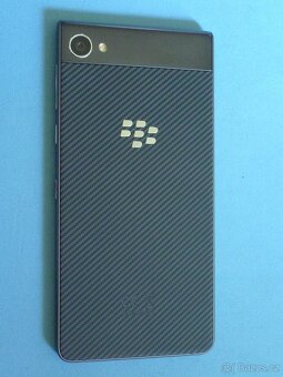 Blackberry Motion - 2
