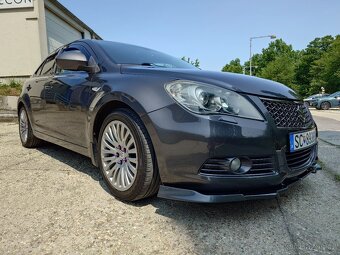 Suzuki Kizashi 2.4 AWD CVT - 2