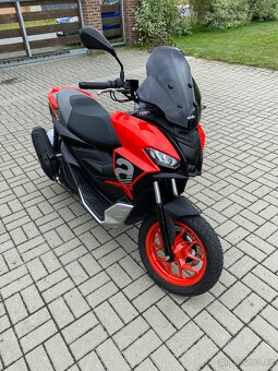 Aprilia SR GT 125 Sport - 2