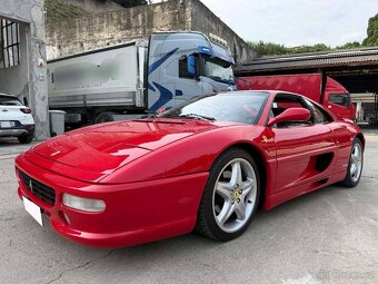 Ferrari F355 Berlinetta z roku 1997 - 2