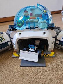 LEGO lunární výzkumná stanice - 2