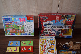 Různé hračky a puzzle - 2