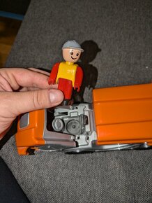 Lena Auto Truckies popeláři 25 cm s panáčkem - 2