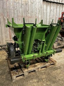 Sazeč brambor dvouřádkový - 2