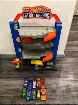 Garáž s výtahem Hot Wheels - 2