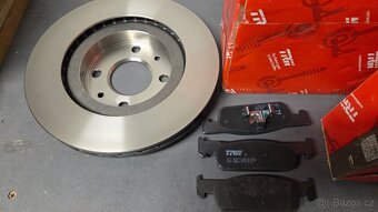 Brzdové kotouče nové TRW DF6534 + destičky - 2