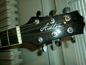 akustická kytara - 2