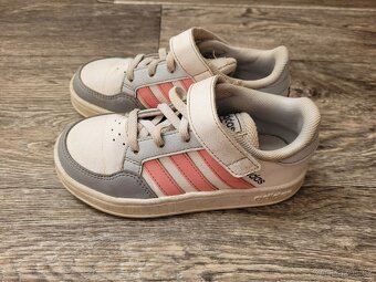 Dětské nošené tenisky Adidas, vel. 28 - 2
