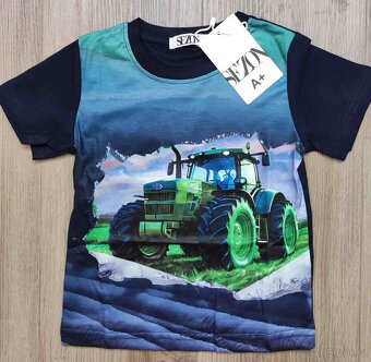 Chlapecké triko s traktorem nové - 2