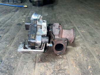 BMW 2.0d turbo 11657799759 - 2