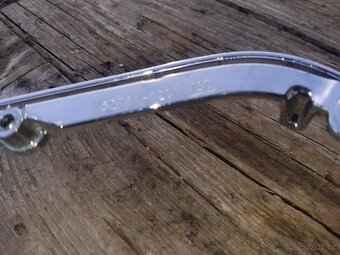 Toyota Auris lišta nárazníku - 2