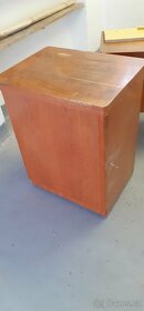 ŠLAPACÍ ŠICÍ STROJ MINERVA 126 + STŮL - 2