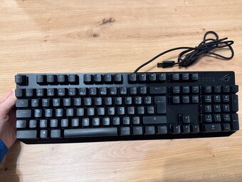 Herní klavesnice - 2
