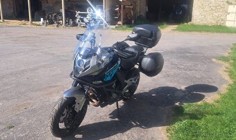 CFMOTO 650MT - 2
