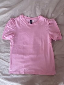 Růžové tričko s nabíranými rukávky - 2