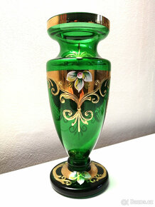 Zelená váza - Novoborské sklo - "21" - 2