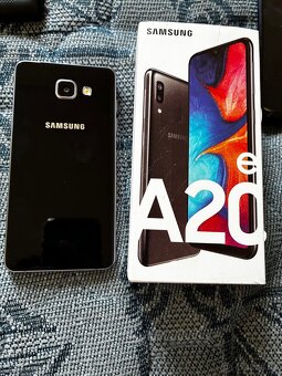 Prodám telefony - 2